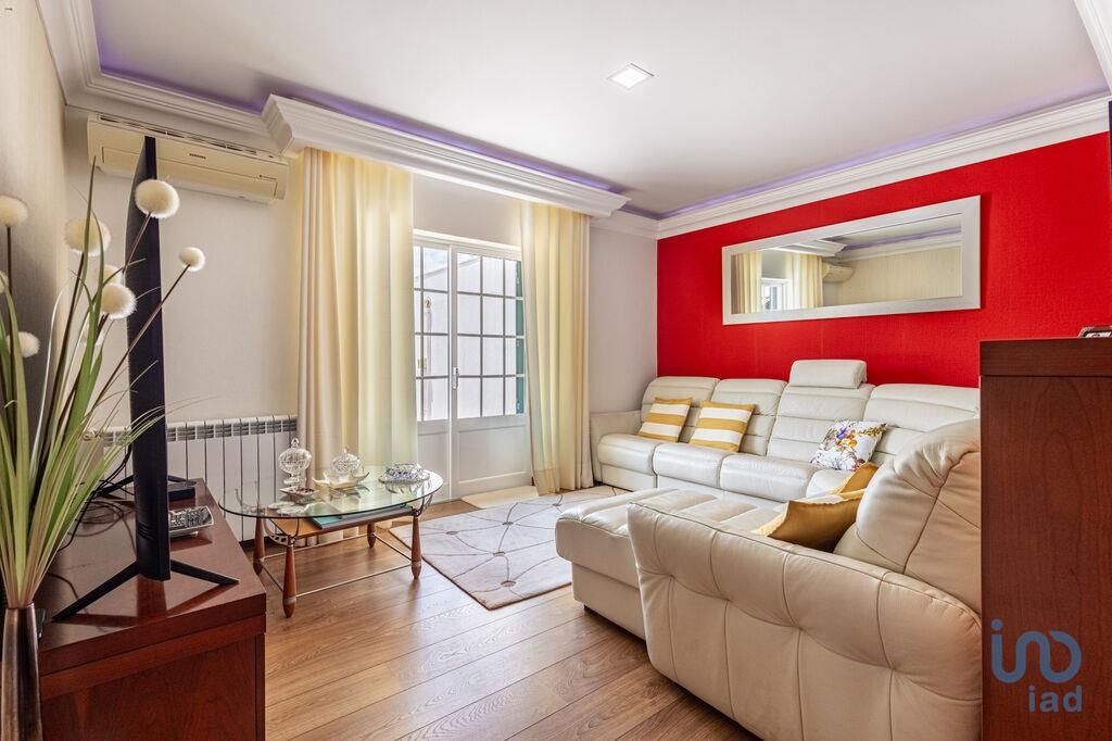 House in Rio Maior - view 1