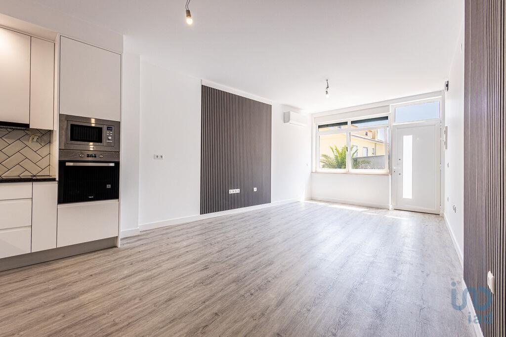 Apartment in Caldas da Rainha - view 1