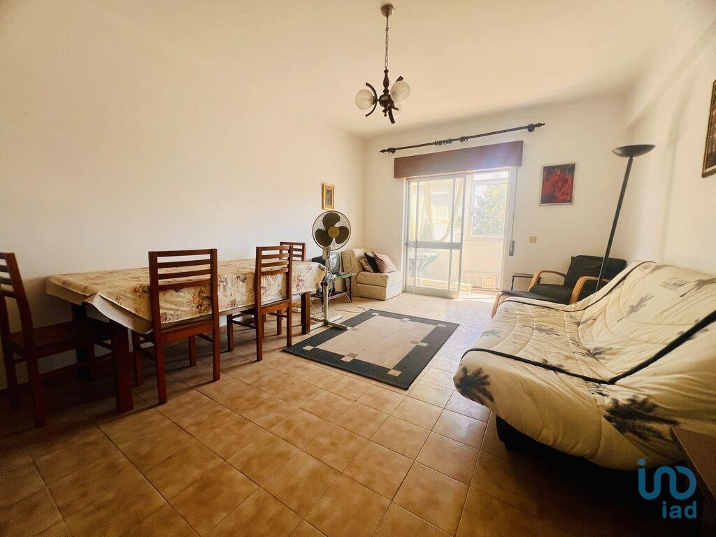Apartment in Quarteira - view 1