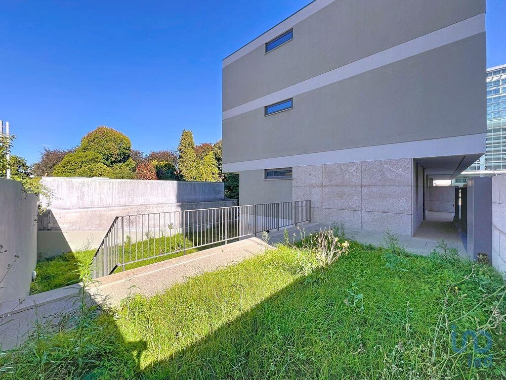 House in Porto - view 1