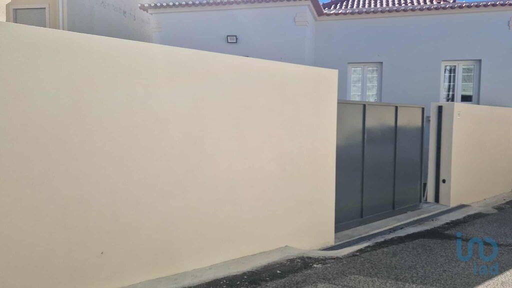 House in Valado de Frades - view 1