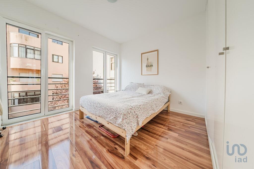 Apartment in Loures - view 1