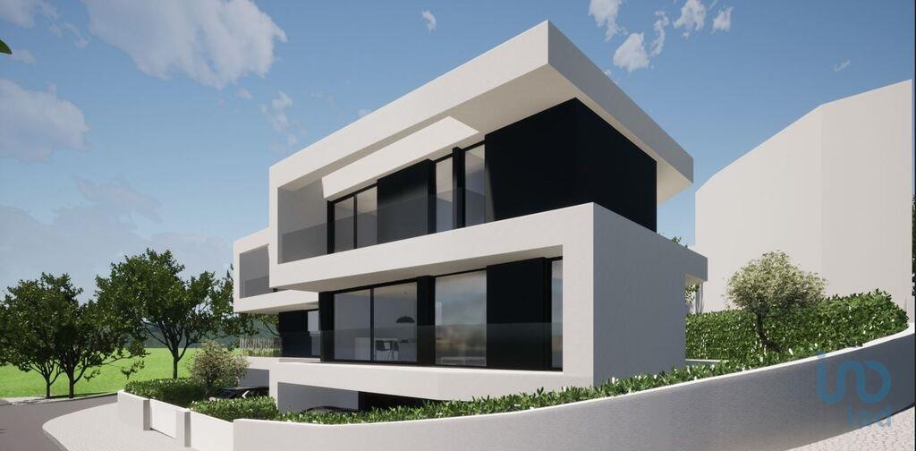 House in Lagoa - view 1