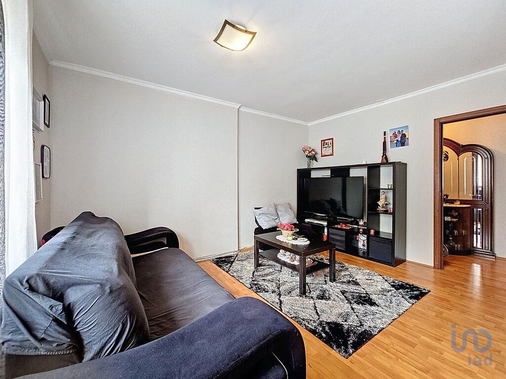 Apartment in Vila Nova de Gaia (Santa Marinha) - view 1