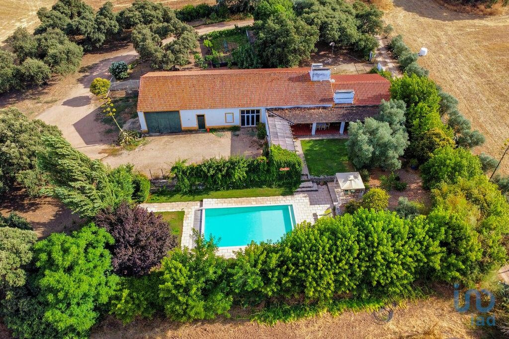 House in Campo Maior - view 1