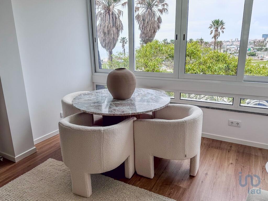 Apartment in Cascais - view 1