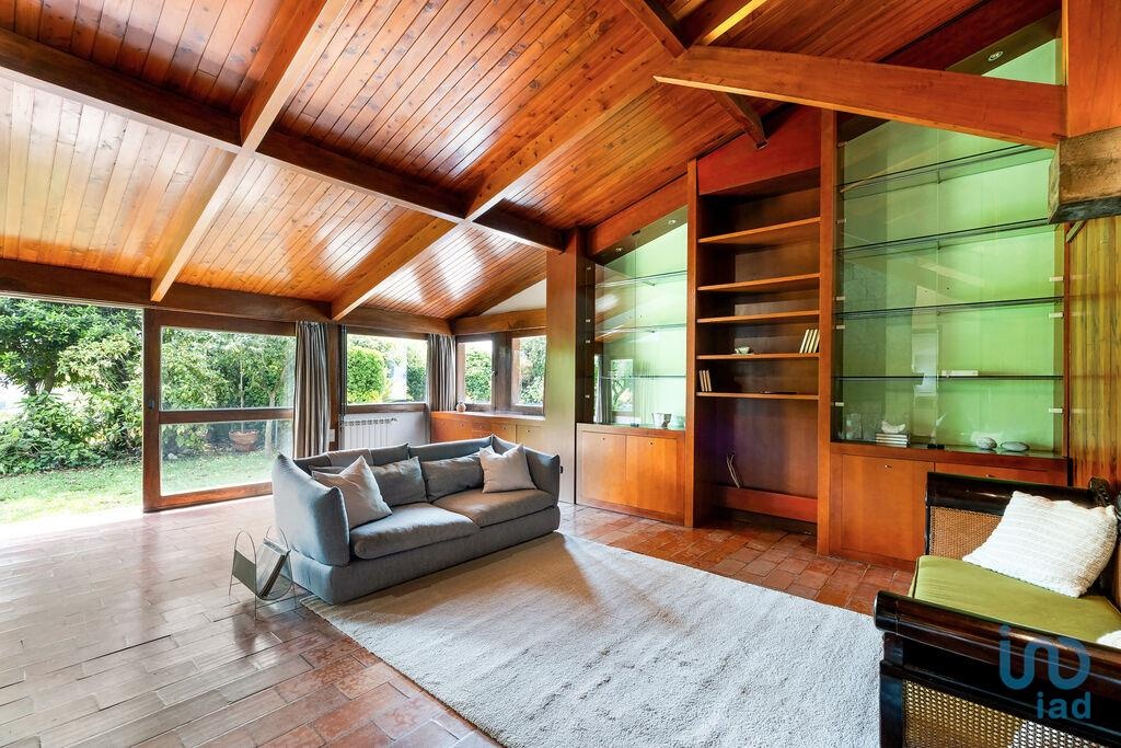 House in Areal - view 1