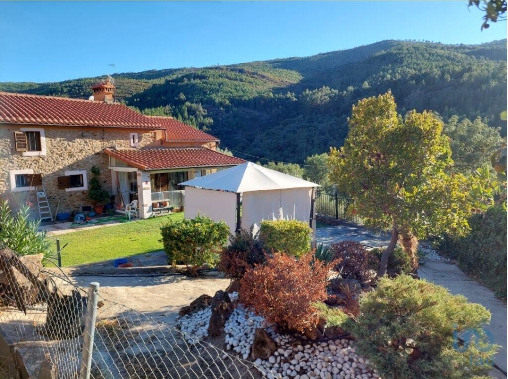 House in Portalegre - view 1