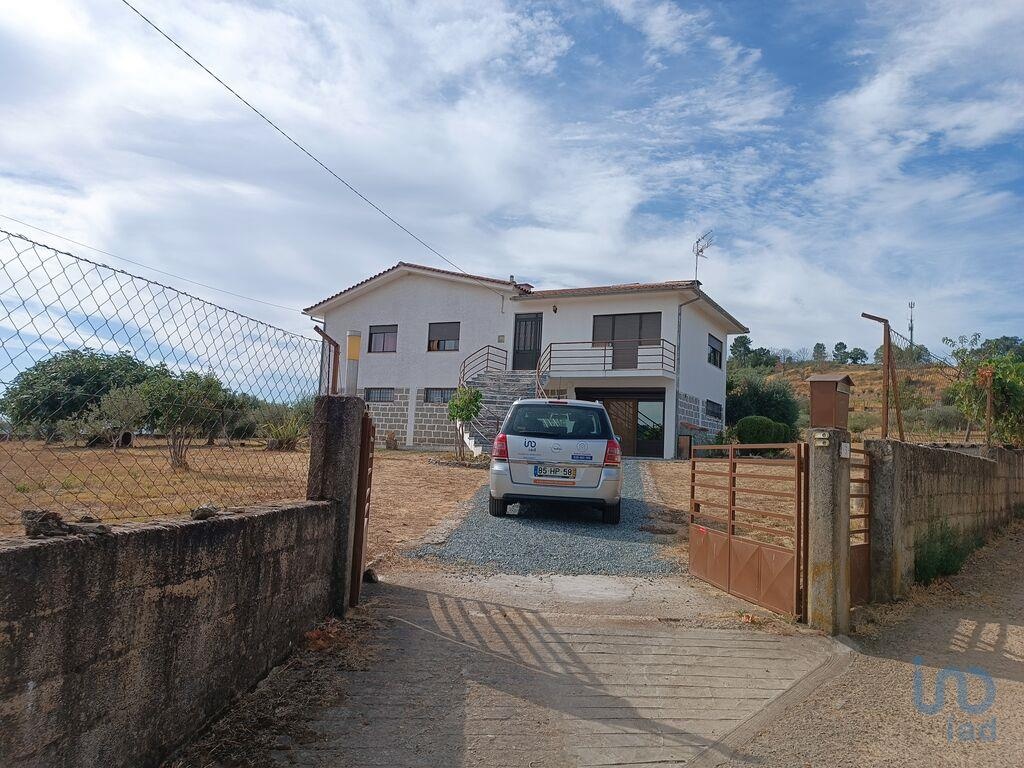 House in Vimioso - view 1