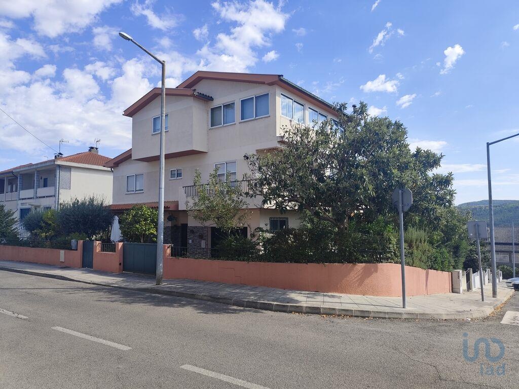 House in Mogadouro - view 1
