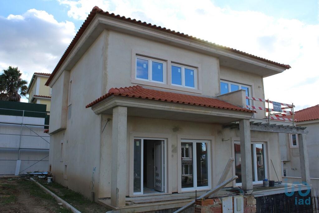 House in Caldas da Rainha - view 1
