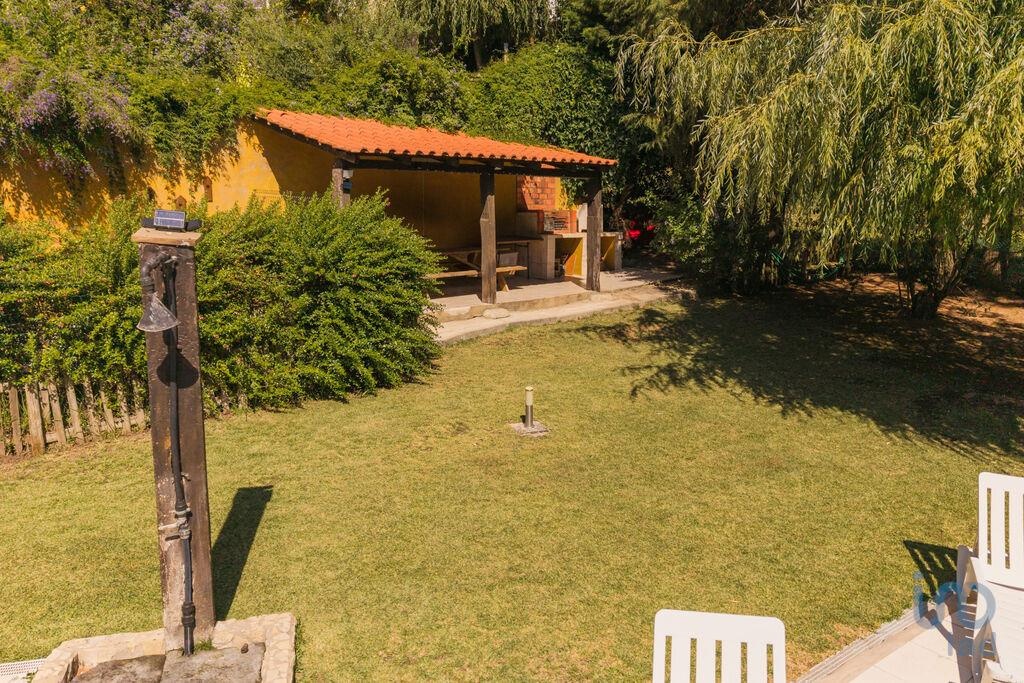 House in Torres Vedras - view 1