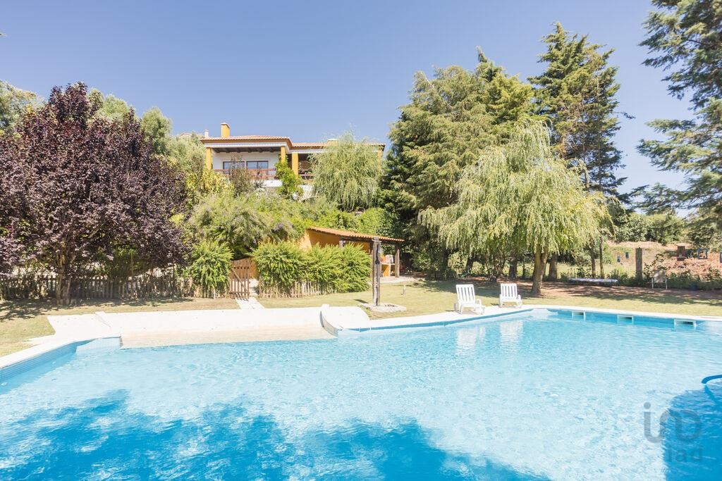 House in Torres Vedras - view 1