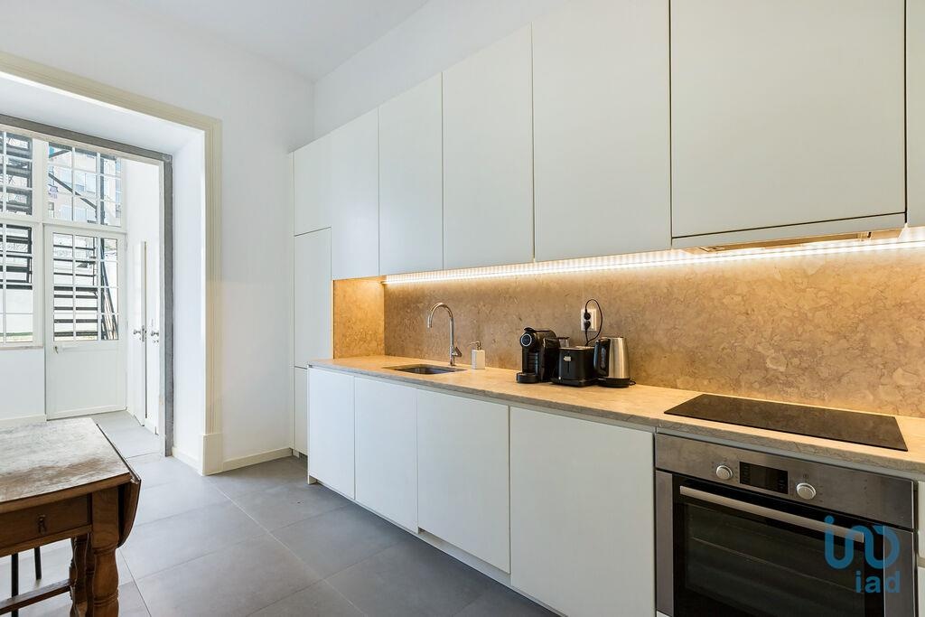Apartment in Lisbon - view 1