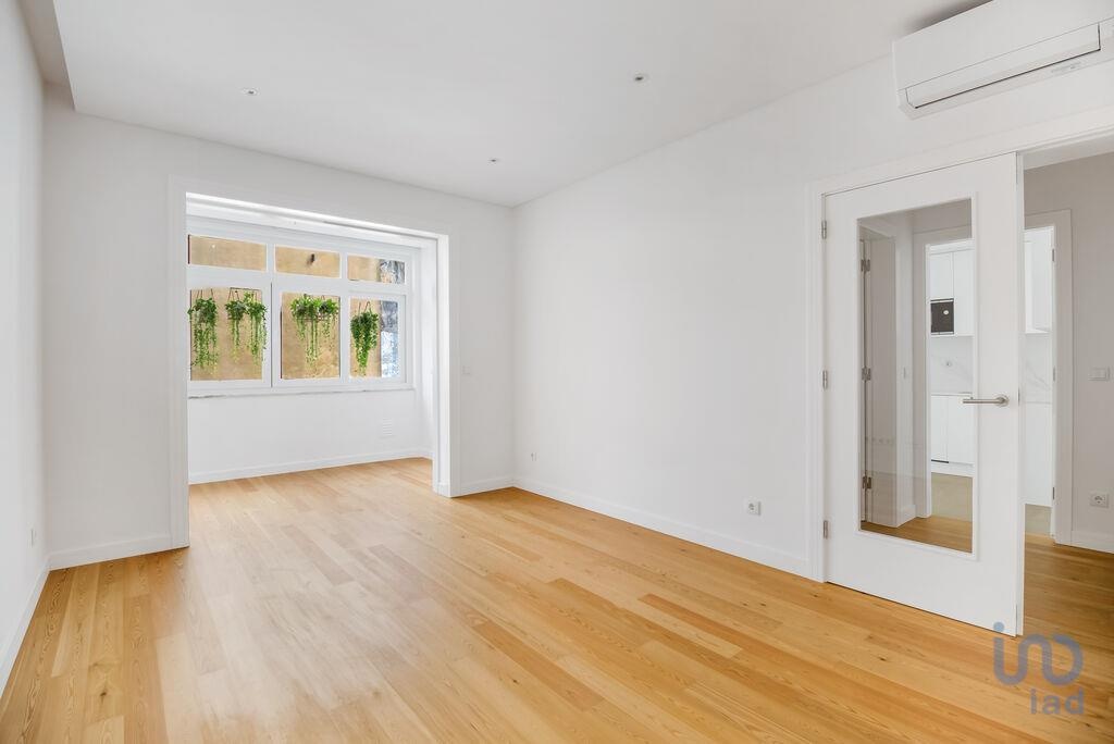 Apartment in Lisbon - view 1