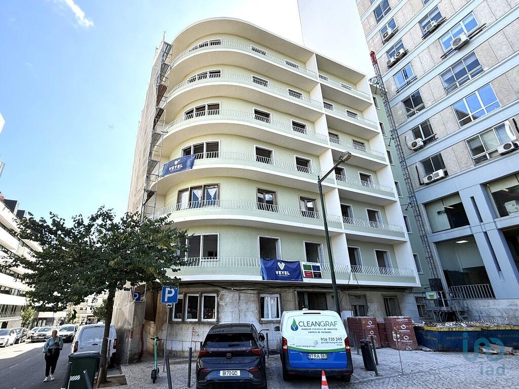 Apartment in Lisbon - view 1