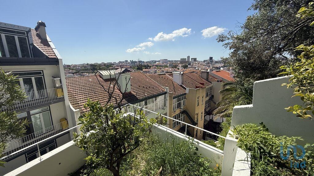 Apartment in Lisbon - view 1