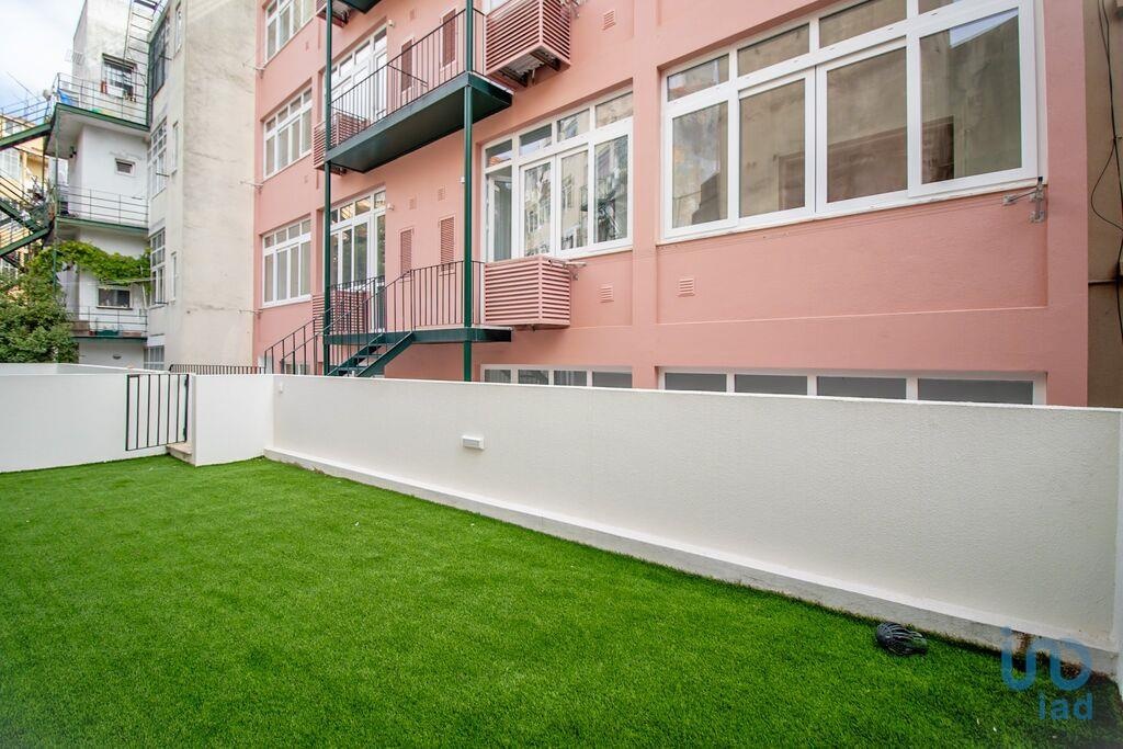 Apartment in Lisbon - view 1