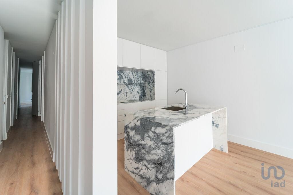 Apartment in Lisbon - view 1