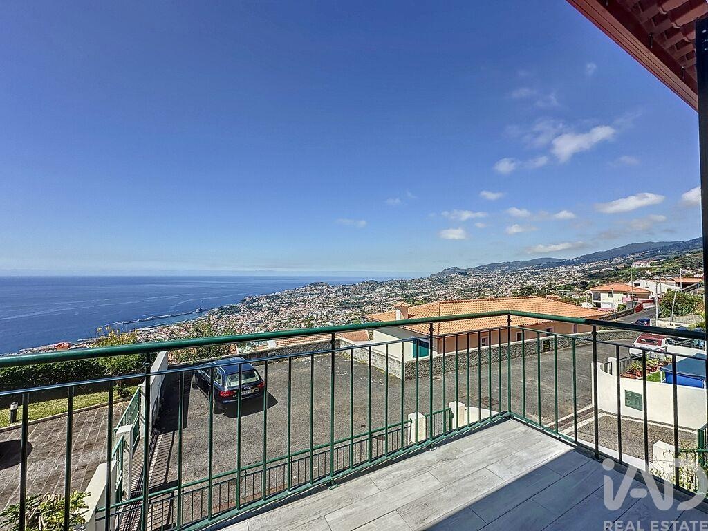 House in Funchal (Santa Maria Maior) - view 1
