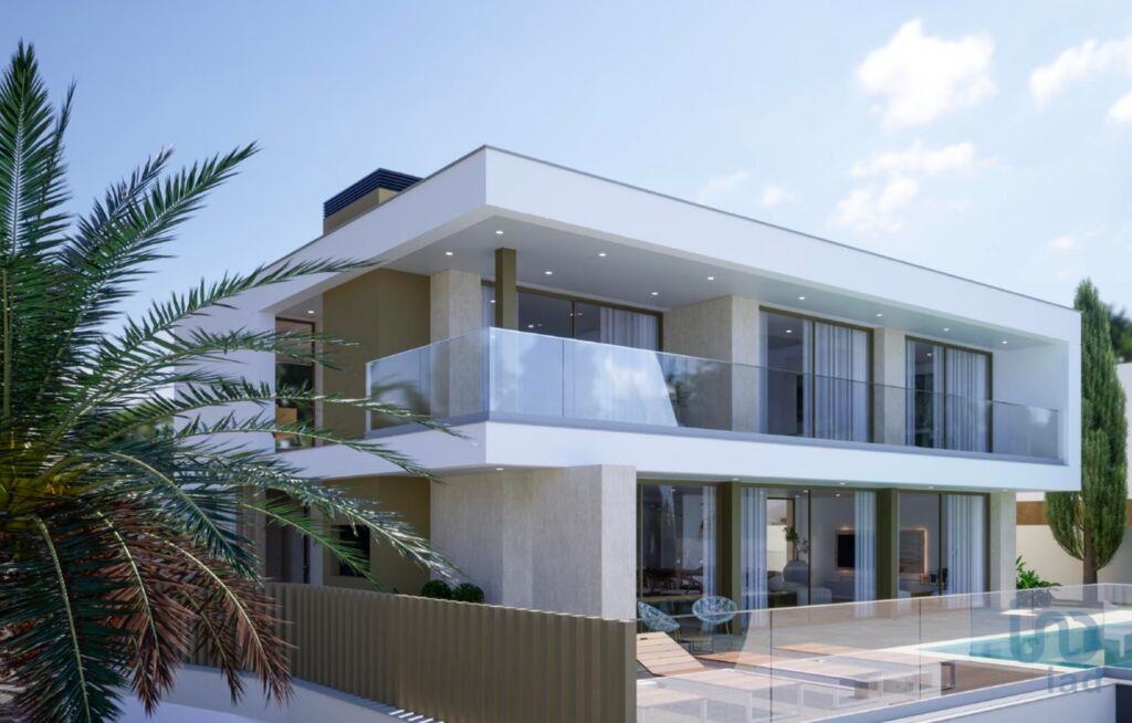 House in Arco da Calheta - view 1