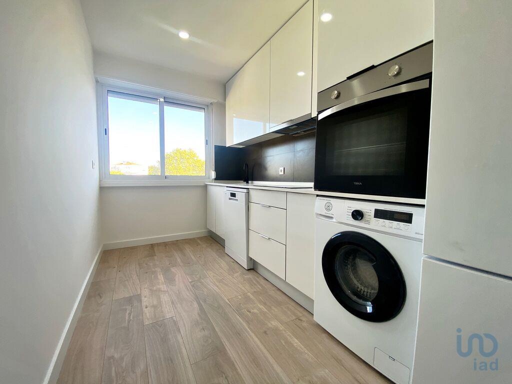 Apartment in Odivelas - view 1