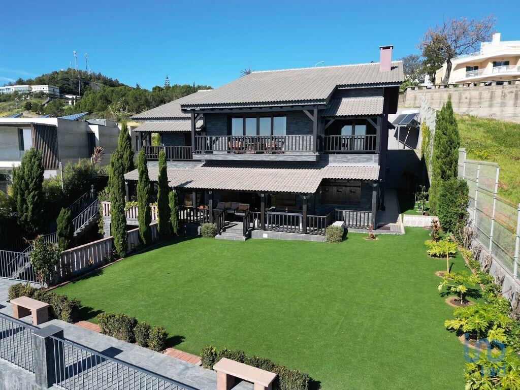 House in Funchal - view 1