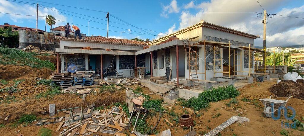 House in Funchal - view 1