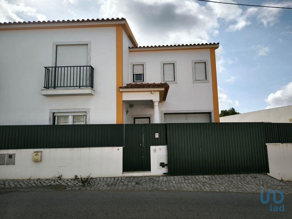 House in Cadaval - view 1