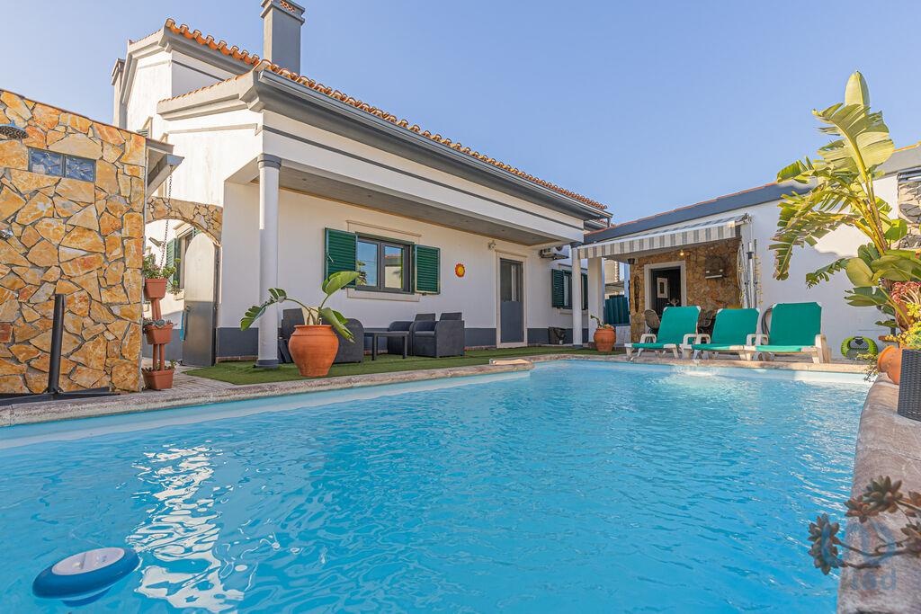 House in Setubal - view 1