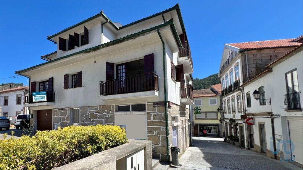 House in Vouzela - view 1