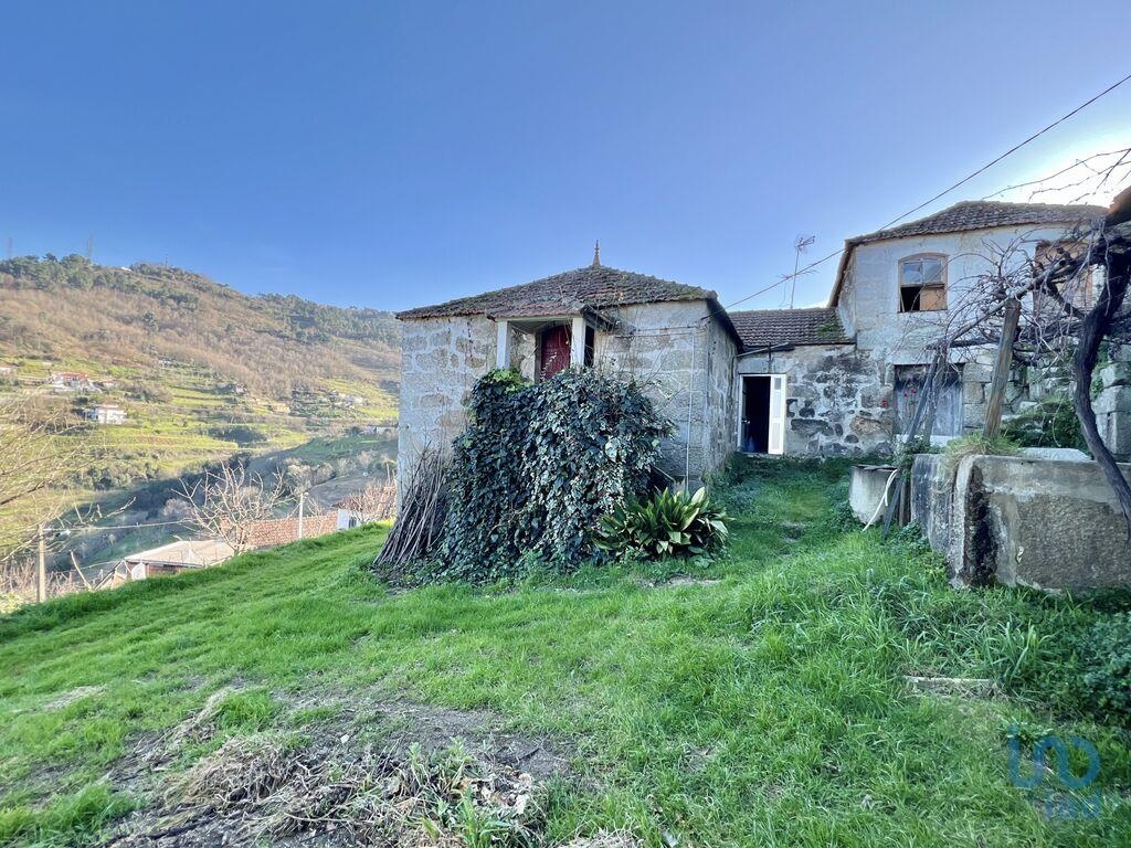 House in Resende - view 1