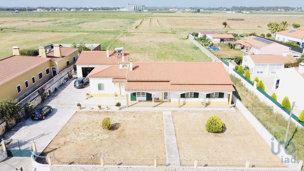 House in Salvaterra de Magos - view 1
