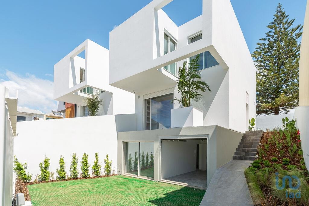 House in Cascais - view 1