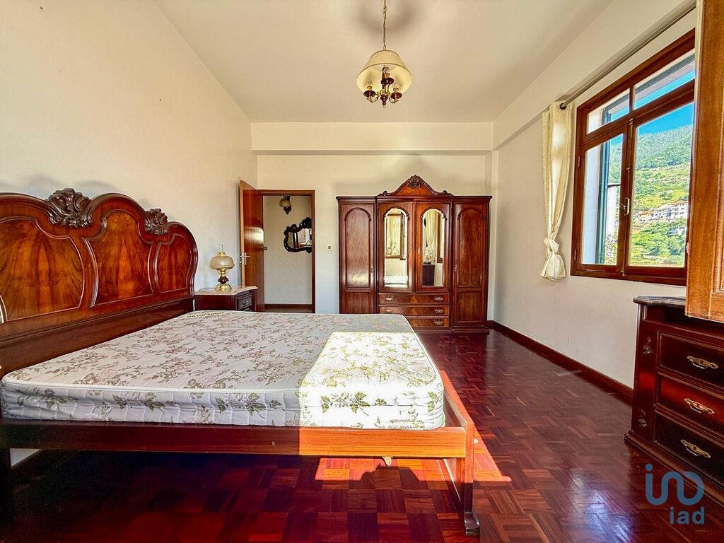 House in Machico - view 1