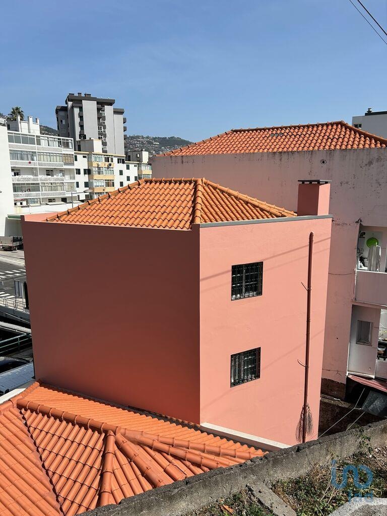 House in Funchal - view 1