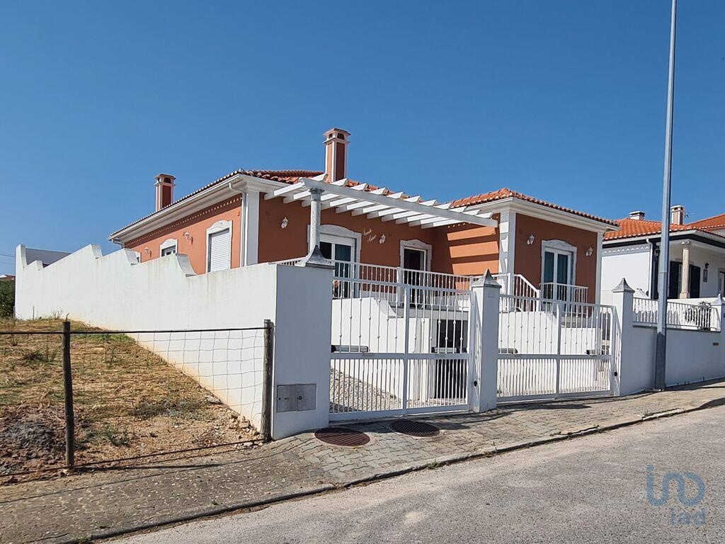 House in Bombarral - view 1