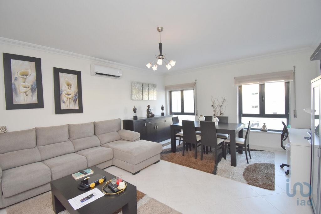 Apartment in Vila Franca de Xira - view 1