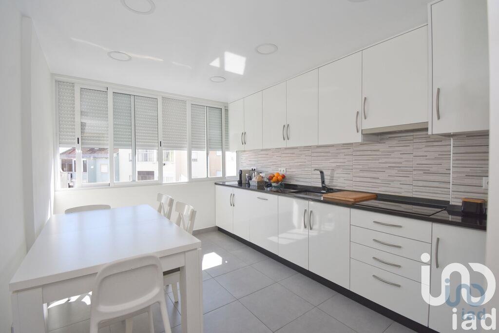 Apartment in Alverca do Ribatejo - view 1