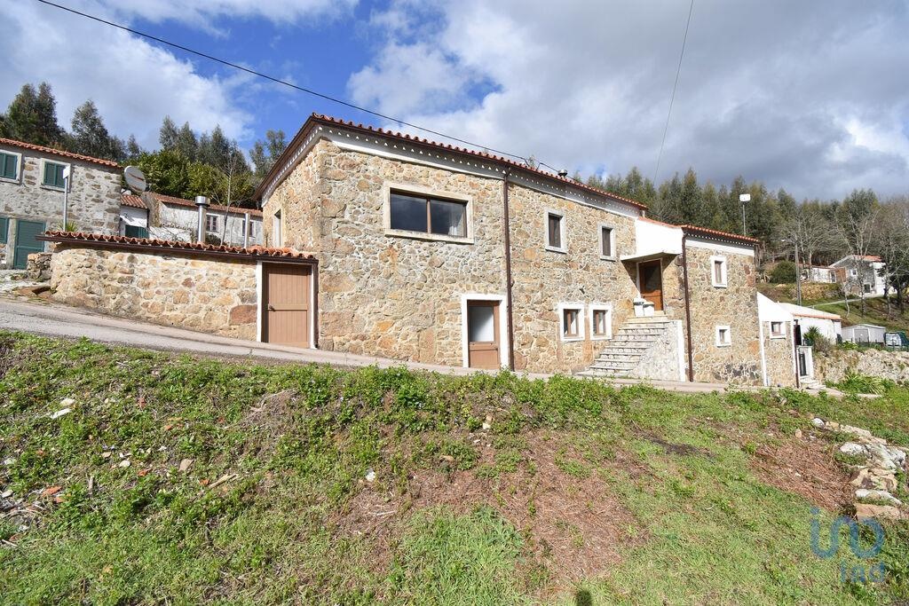 House in Penela - view 1