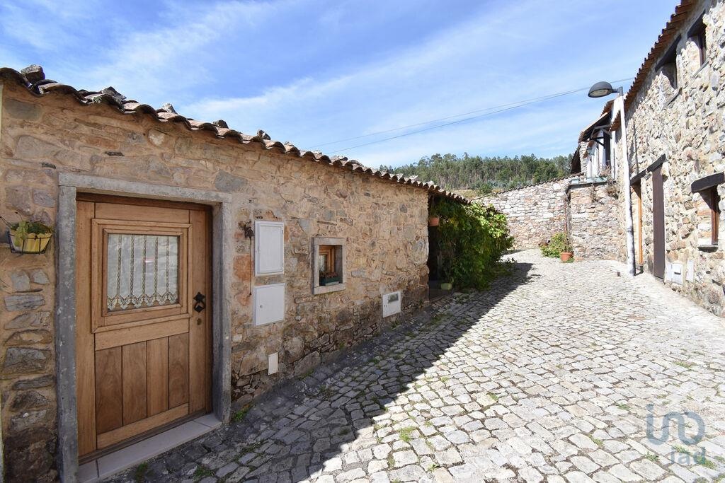 House in Penela - view 1