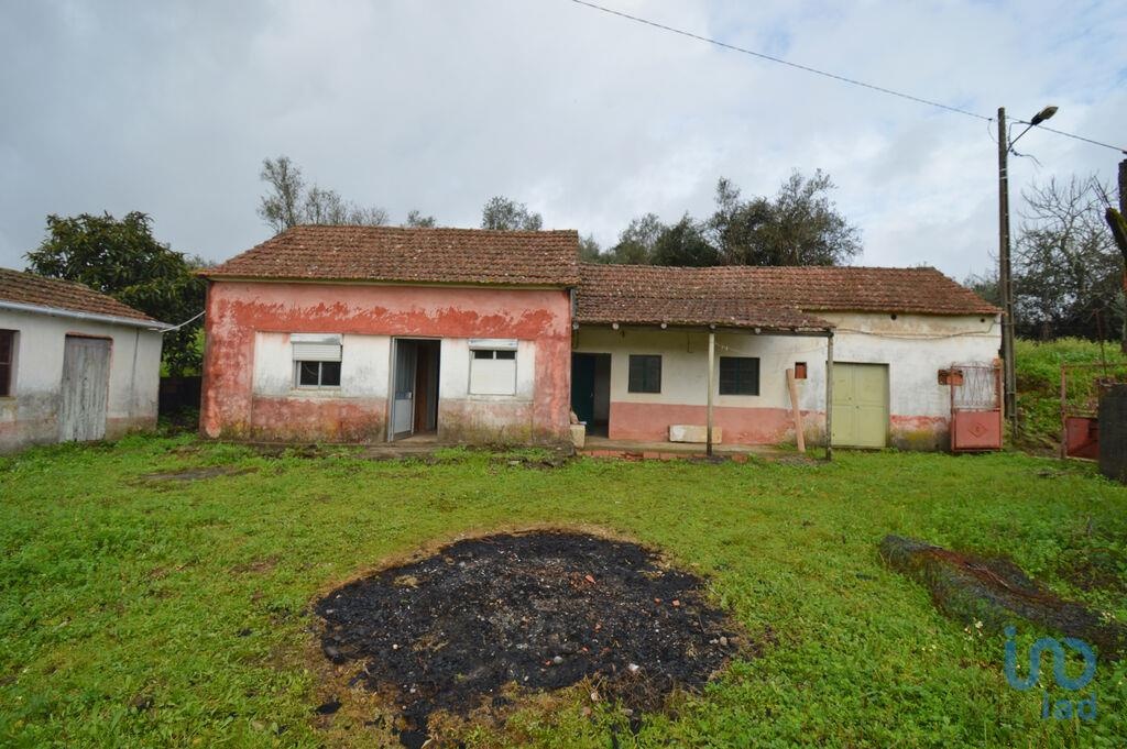 House in Figueiro Dos Vinhos - view 1