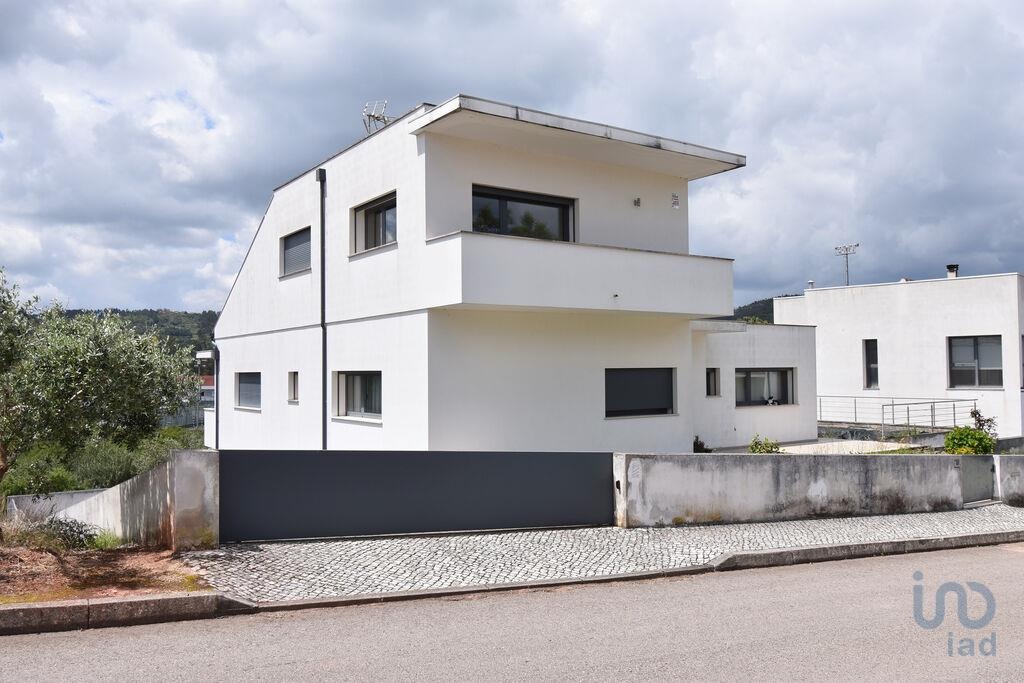 House in Penela - view 1