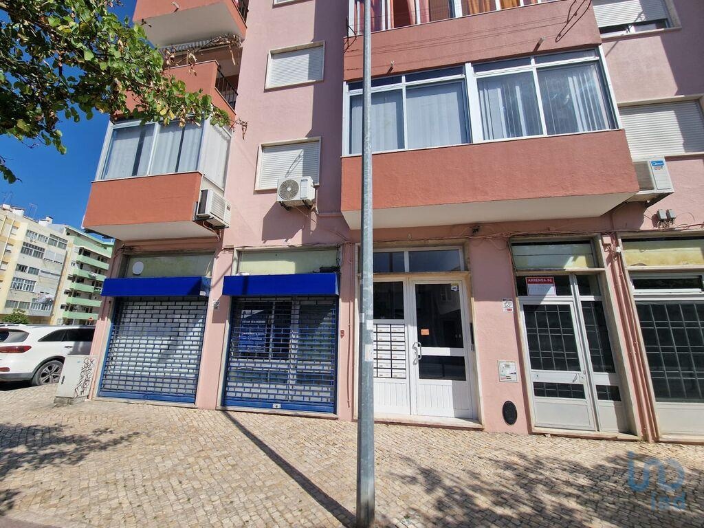 House in Setubal - view 1