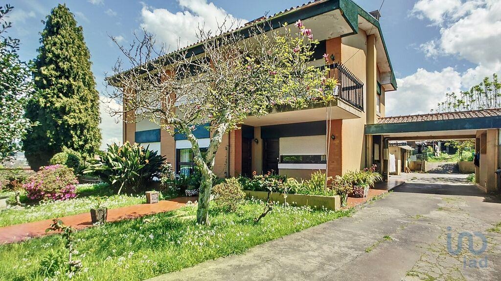 House in Sao Joao da Madeira - view 1