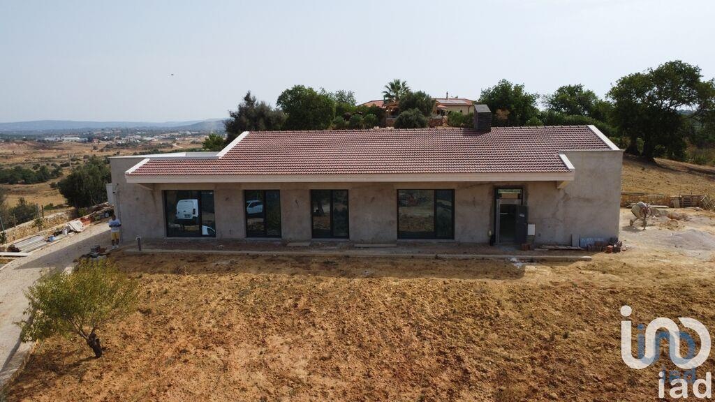 House in Pedreira - view 1