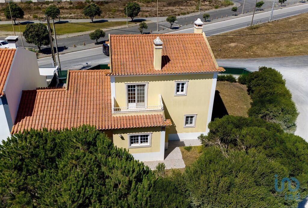 House in Torres Vedras - view 1