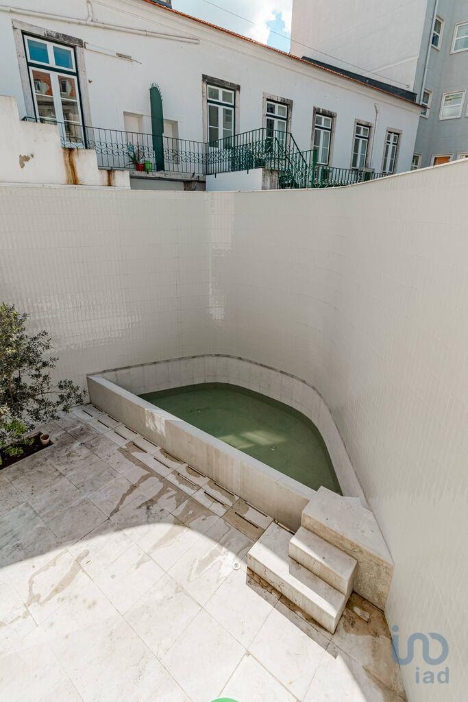 Apartment in Lisbon - view 1