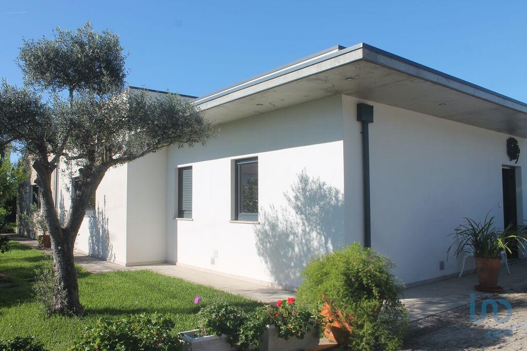 House in Esposende - view 1