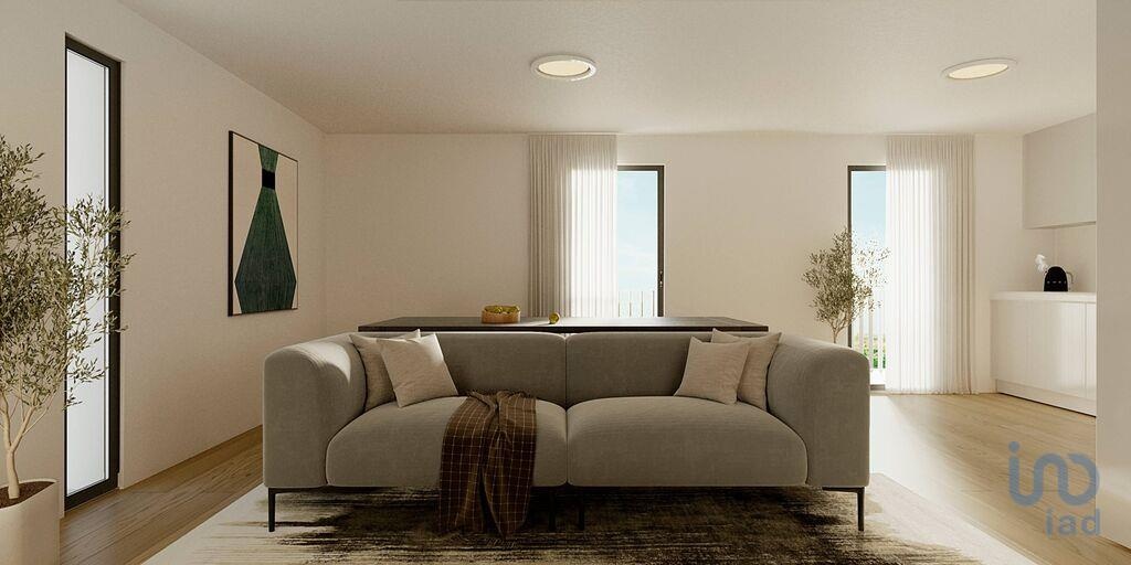 Apartment in Vila Nova de Gaia (Santa Marinha) - view 1